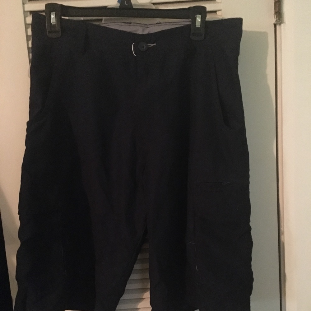 Navy men’s shorts